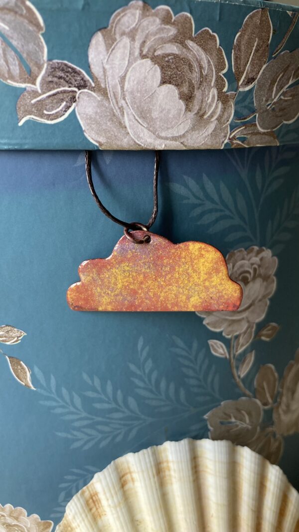 Pendentif nuage en cuivre émaillé – Image 3